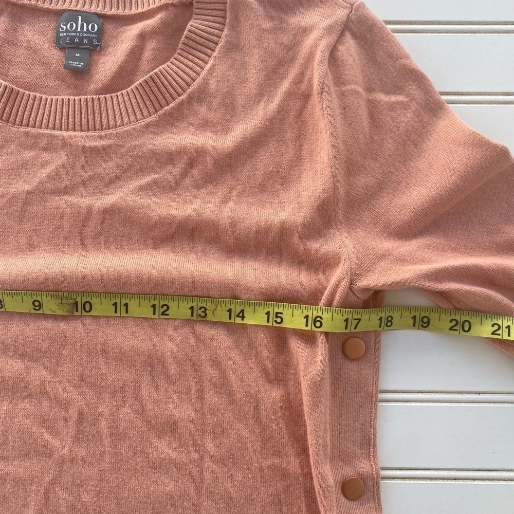 Soho New York & Company Sweater Size M Salmon Pink Snap Side 3/4 Sleeve Knit - Picture 10 of 11